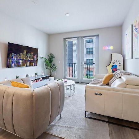 Apartament Tropicana Field 2 Bed In Dwtwn With Free Parking Sankt Petersburg Zewnętrze zdjęcie
