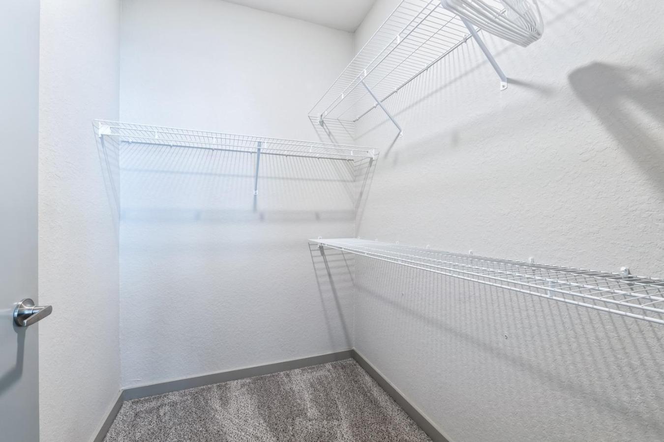 Apartament Tropicana Field 2 Bed In Dwtwn With Free Parking Sankt Petersburg Zewnętrze zdjęcie