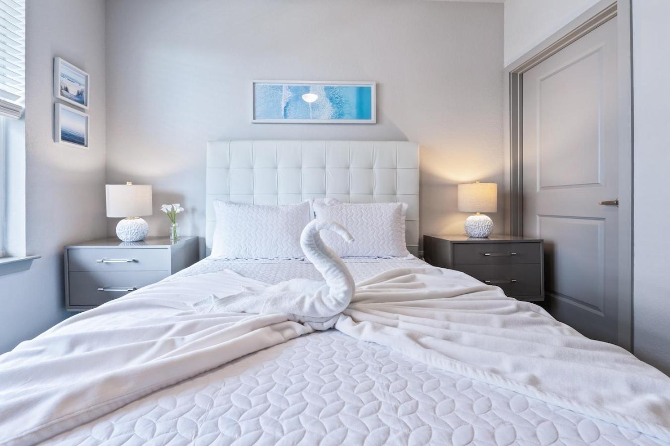 Apartament Tropicana Field 2 Bed In Dwtwn With Free Parking Sankt Petersburg Zewnętrze zdjęcie